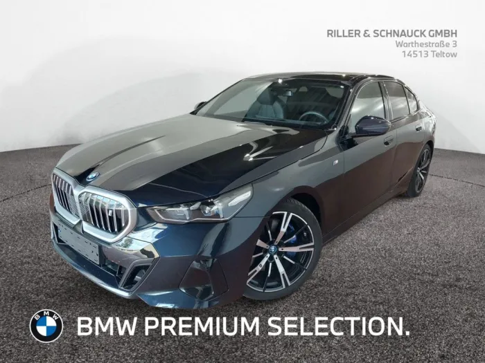 BMW i5 eDrive40 M-Sport PANO+AHK+20 ZOLL+HUD+ACC