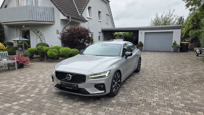 Volvo S60 Lim. Ultimate Dark AWD