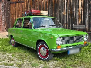Lada   21011