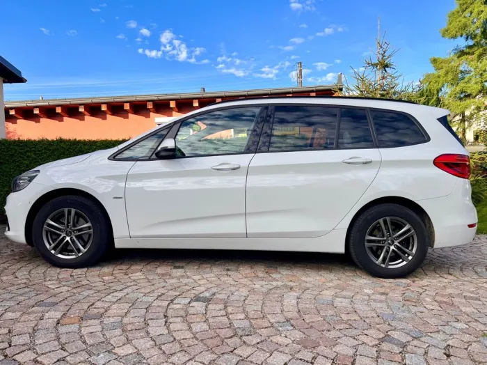 BMW  BMW Gran Tourer 218i Steptronic Sport Line