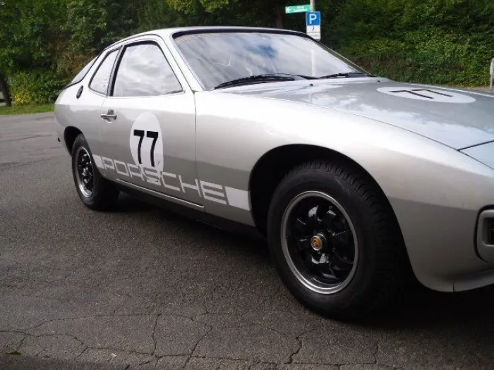 Porsche 924 aus 1.Serie mit Motorrevision ...