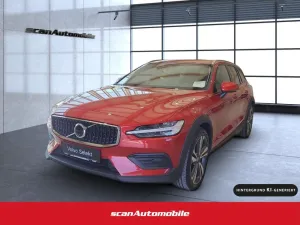 Volvo V60 CC Plus AWD Bluetooth Navi LED Vollleder