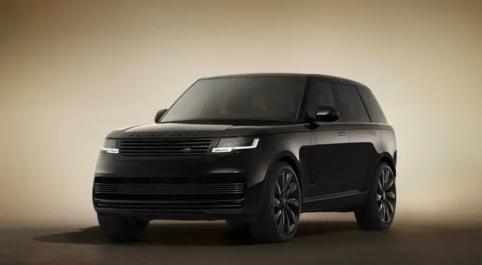 Land Rover Range Rover P615 V8 SV Black *MwSt*LWB*VOLL*