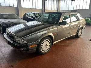 Alfa Romeo 75 1.8i turbo America