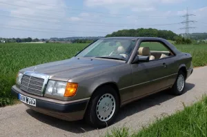 Mercedes-Benz 230 CE im originalen Sammlerzustand