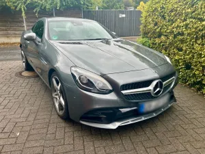Mercedes-Benz SLC 180 - AMG Line