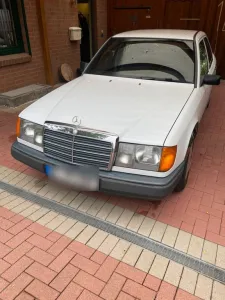 Mercedes-Benz Mercedes 260 E