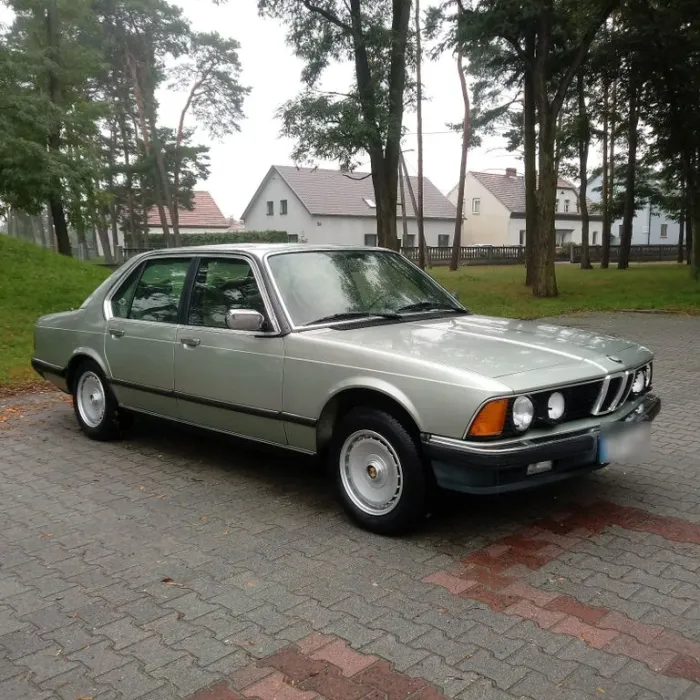BMW e23 735 - 146 000 km