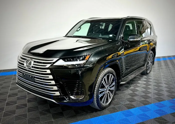 Lexus LX 600 Luxury/Rear TV/In Stock/Full options