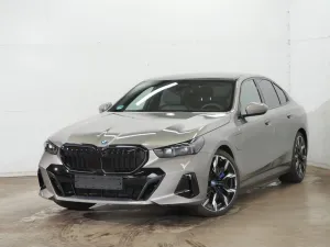 BMW 550e xDrive Limousine M Paket Pro Panorama B/W H