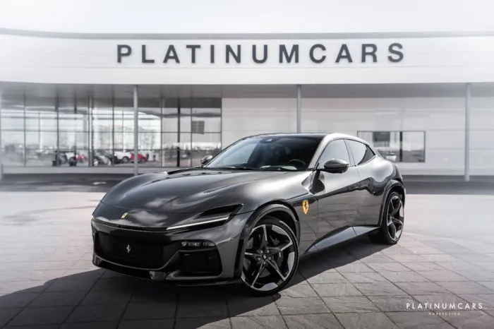 Ferrari Purosangue 6.5 V12 725hp / Carbon / Massage