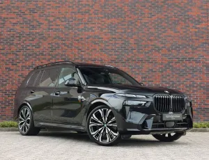 BMW X7 40i xDrive - Skylounge - B&O - Massage