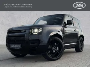 Land Rover Defender 90 D300 X-Dynamic SE