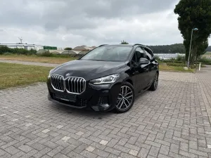 BMW 220i AHK 360° HEAD-UP PANO RFK HIFI LENKRADHZ BT