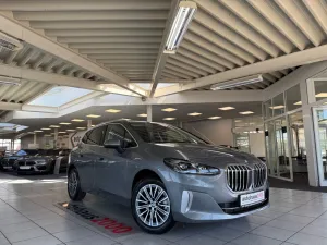 BMW 220i Active Tourer Luxury Line AUT./LED/360°/HUD