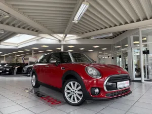 MINI Cooper Clubman AUT./NAVI/SHZ/TEMPOMAT/PDC