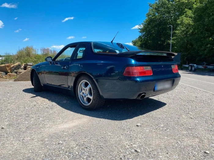 Porsche 968