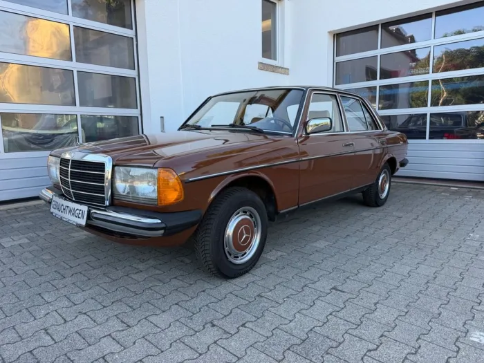 Mercedes-Benz 240d Limousine *H-Kennzeichen*Sehr gepflegt*