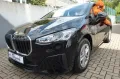 BMW 216 Active Tourer Smartphone Integration (Apple