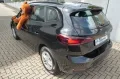 BMW 216 Active Tourer Smartphone Integration (Apple