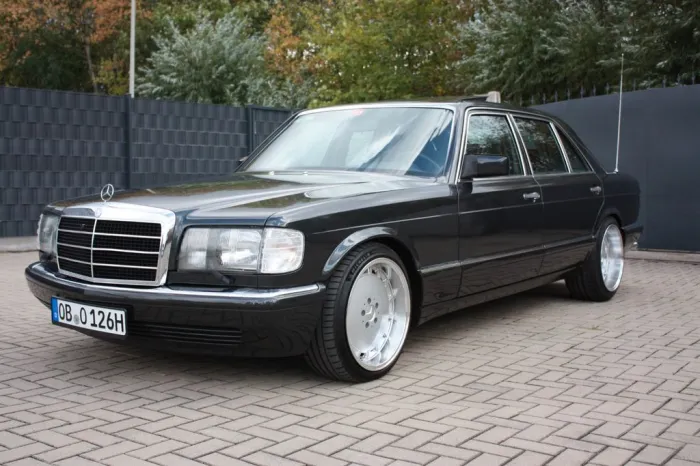 Mercedes-Benz S 560 SEL