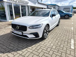 Volvo V90 T6 Plus Dark Recharge Plug-In Hybrid AWD