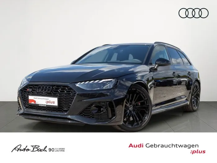 Audi RS4 Avant Navi Matrix Sportabgasanlage ACC