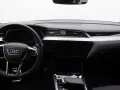 Audi Q8 e-tron S-Line 55 quattro /Pano,Matrix,AHK,Air
