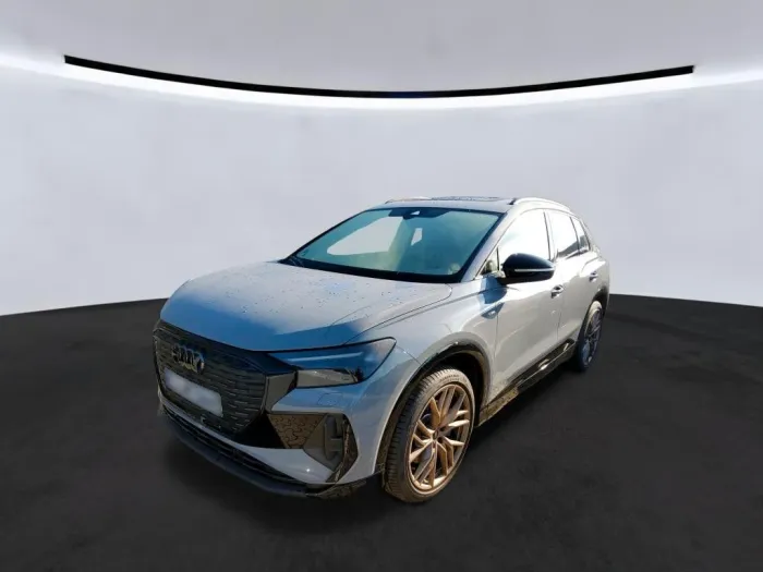 Audi Q4 E-tron 45 Edition Quattro S-Line*PANO*AHK*HuD