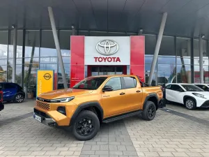 Toyota Double Cab Invincible 2,8-l-D-4D**neues Modell**