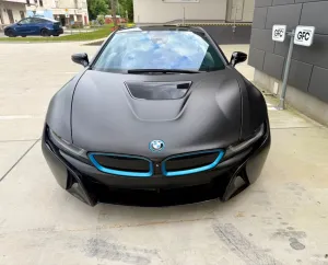 BMW i8 - -