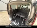 Volkswagen Caddy Life Maxi Rollstuhlumbau LED Taxi/Mietwag.