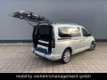 Volkswagen Caddy Life Maxi Rollstuhlumbau LED Taxi/Mietwag.