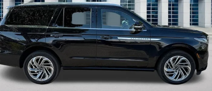 Lincoln Navigator Reserve MY25