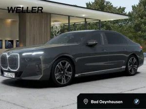 BMW 740d xDr M Sport SkyL,Aktiv,360°,STHZ,AutoB