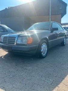 Mercedes-Benz Mercedes Benz 124 C  300 CE Oldtimer Autom...