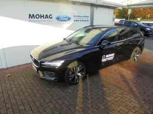 Volvo V60 Kombi B3 Benzin EU6d Core Kombi, 7-Gang Auto
