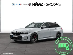 BMW 330e xDrive Touring