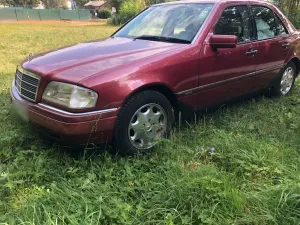 Mercedes-Benz Zu verkaufen