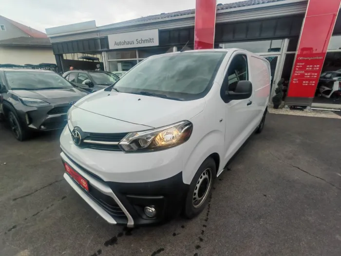 Toyota Proace L1 Kasten Meister Neuwertig wenig KM AHK