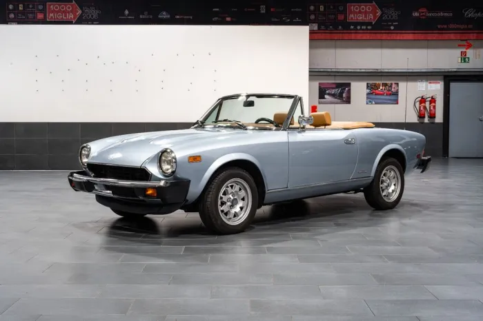 Fiat 124 Spider