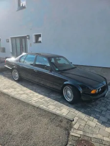 BMW Bmw 730 i e32
