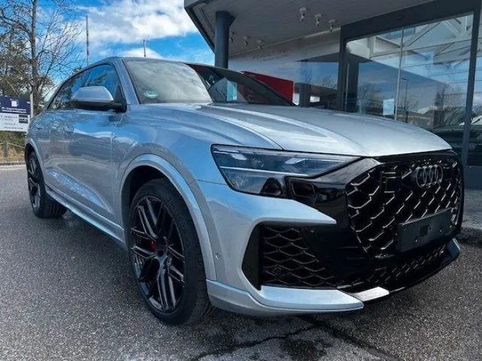 Audi RSQ8 performance/OLED/Keramik/Standheiz./Vmax305