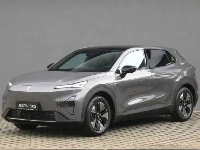 Changan Deepal S05 1.5 PHEV FWD Max/Panoramadach/18