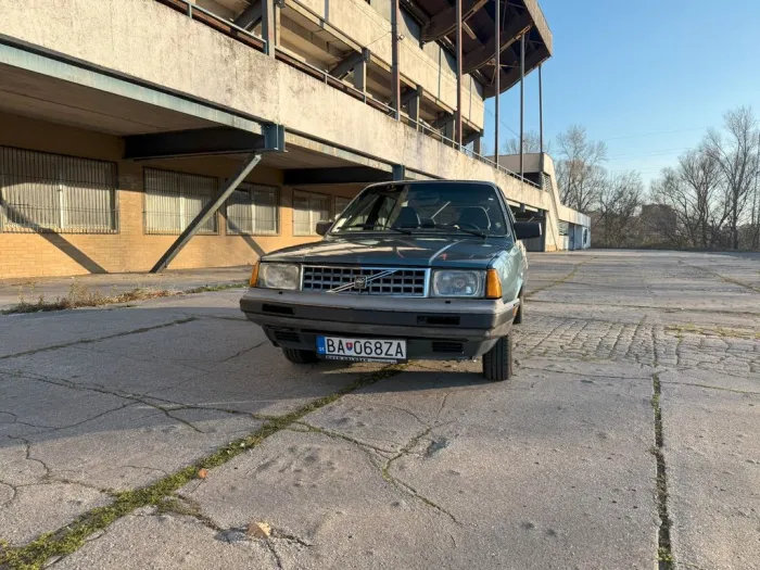 Volvo 360 GL B200K + original papers
