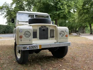 Land Rover Serie III Leyland 109er Pickup aus 1976