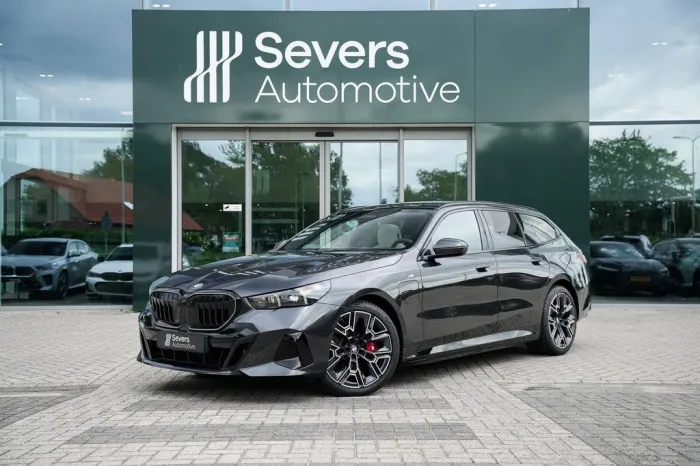BMW 550 5 Serie Touring 550e xDrive - M Sportpaket P