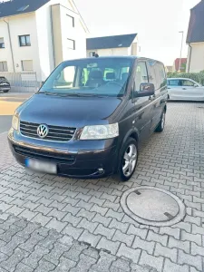 Volkswagen VW T5 Sport bj 2006 frischer TÜV und Service.