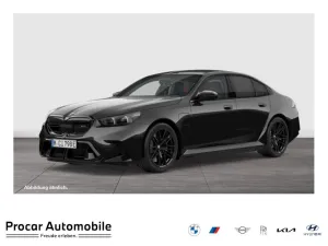 BMW M5 Limousine M Sport PANO ACC AHK 360°KAM RFK