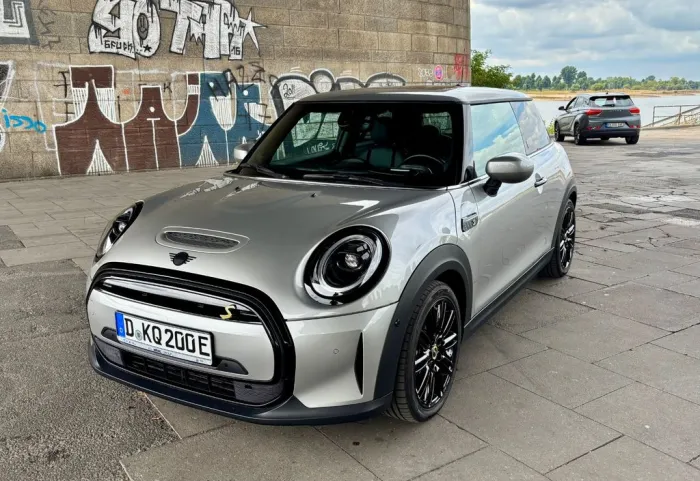 MINI Cooper SE MINI Yours Trim *Garantie bis 01/29*